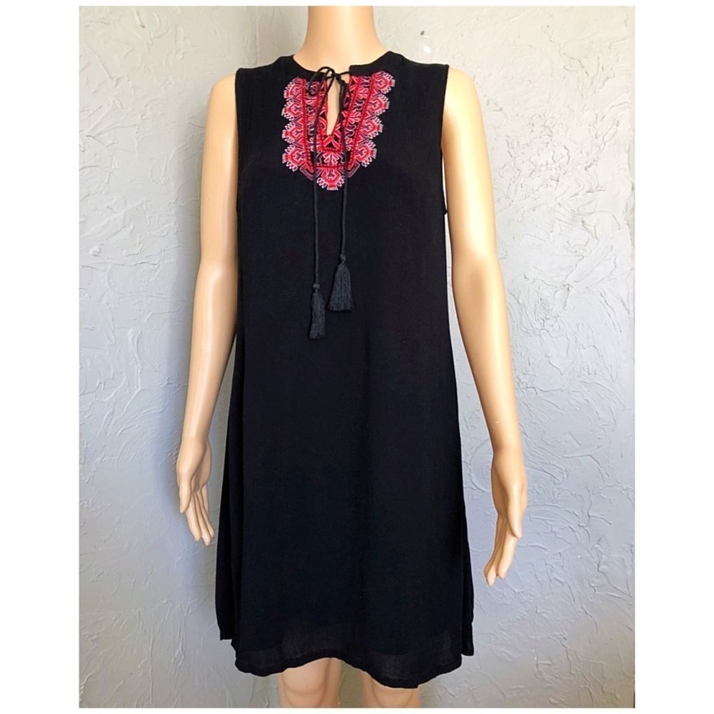 Atmosphere Embroidered Tunic with Tassels